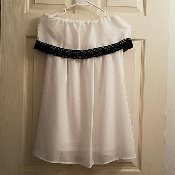 🍬OFFERS🍬 Fascination off-the-shoulder blouse - Picture 4 of 8